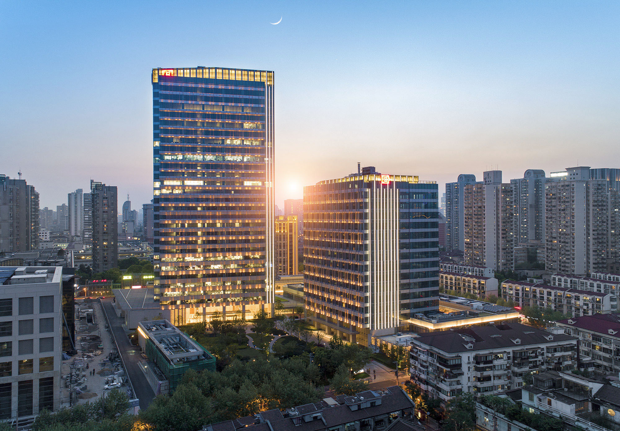 上海中海国际中心航拍图